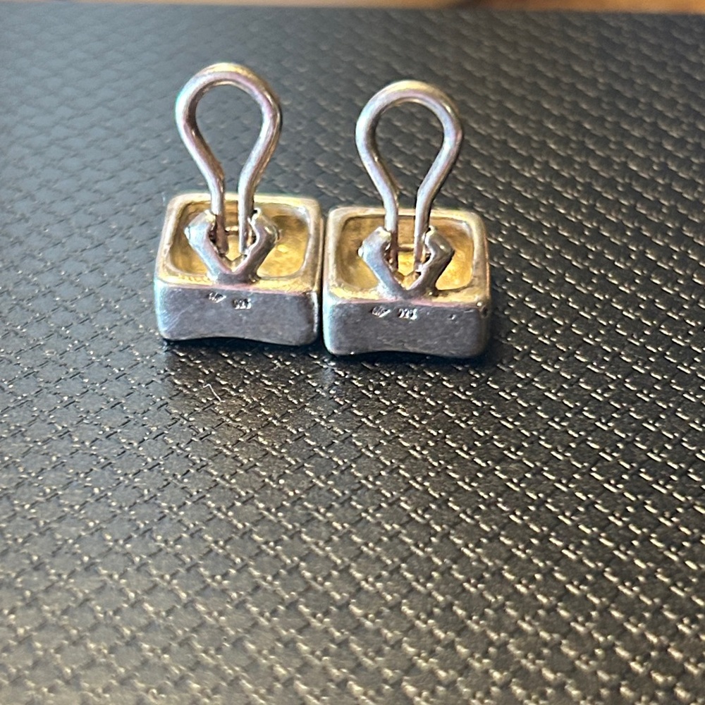 282. 🍀Vintage CHANEL Silver Square Clover Clip on Earrings - Picture 9 of 9